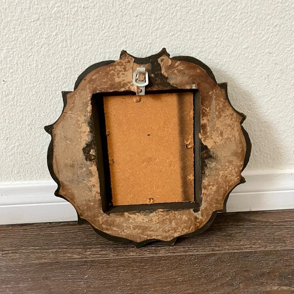 Vintage Ornate Brown Framed Art Piece 9/9 inch